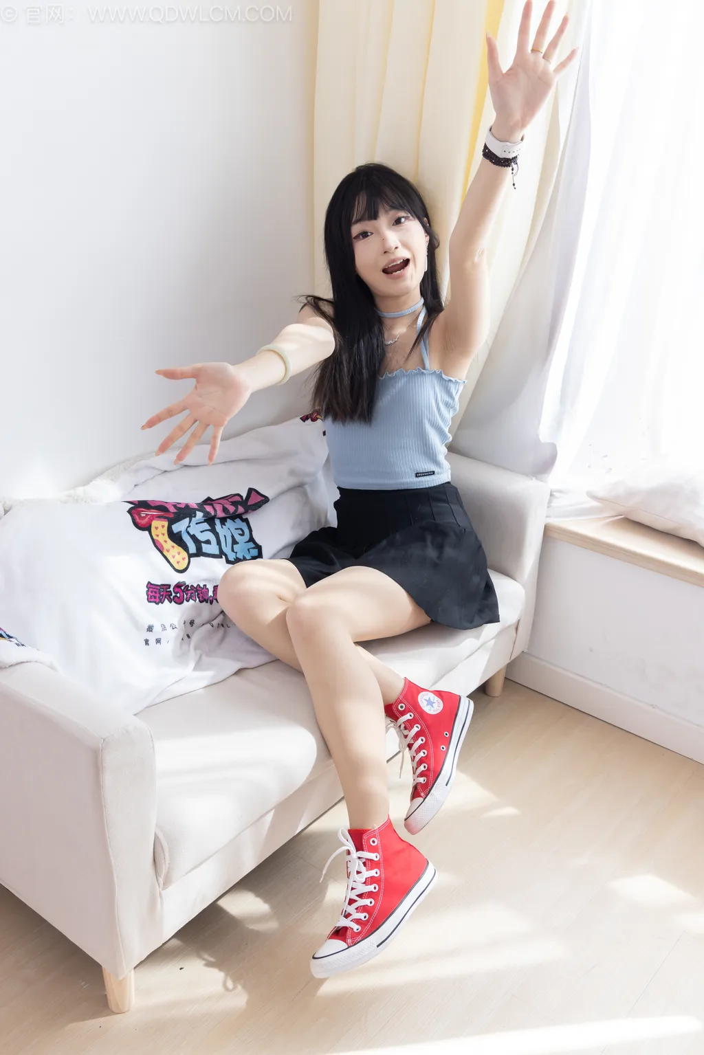 图片[3]-精选勿恋传媒 NO.2524 嘟嘟-高跟鞋、帆布鞋、薄肉丝、裸足[160P]-草丛看图