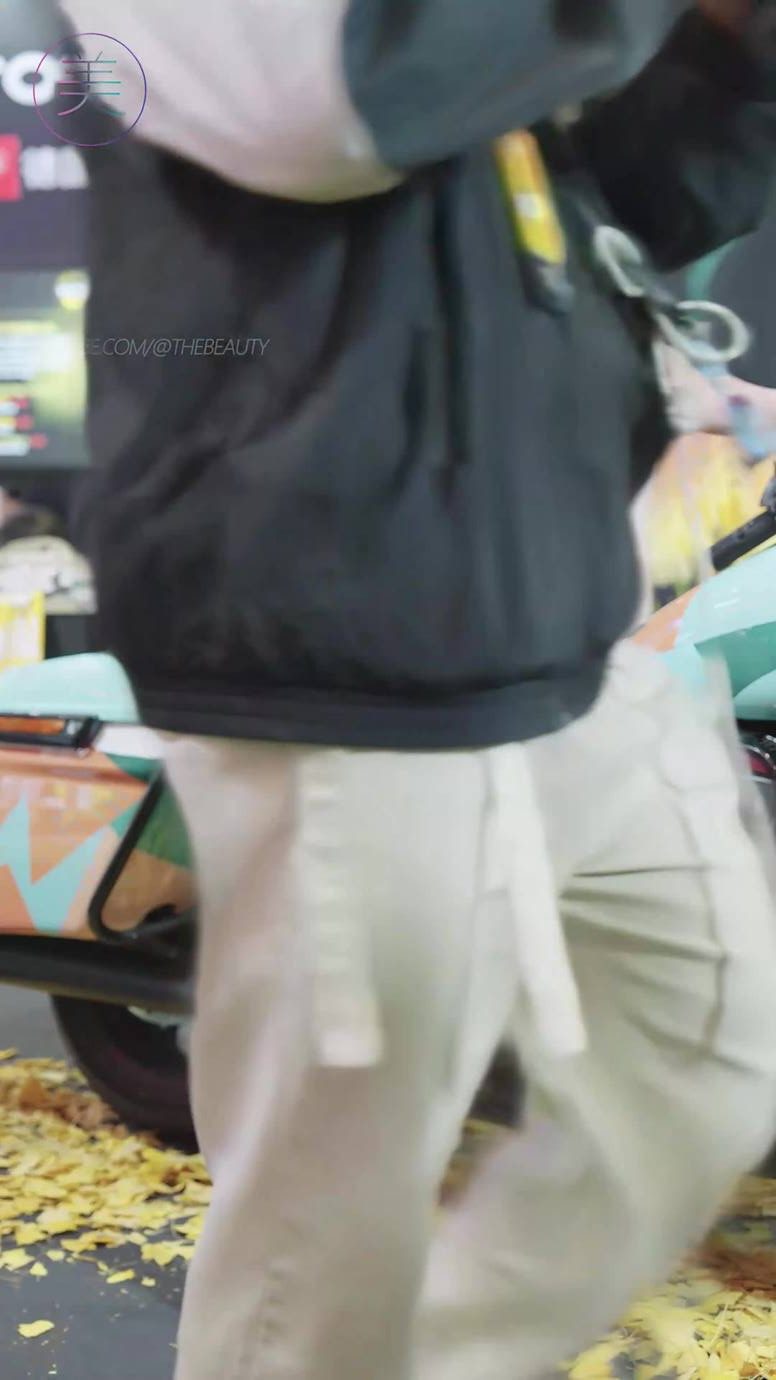 图片[6]-精选NO.0931 2024 深圳改装车展 Auto Salon 车模抖音网荭随拍 13[20P]-草丛看图