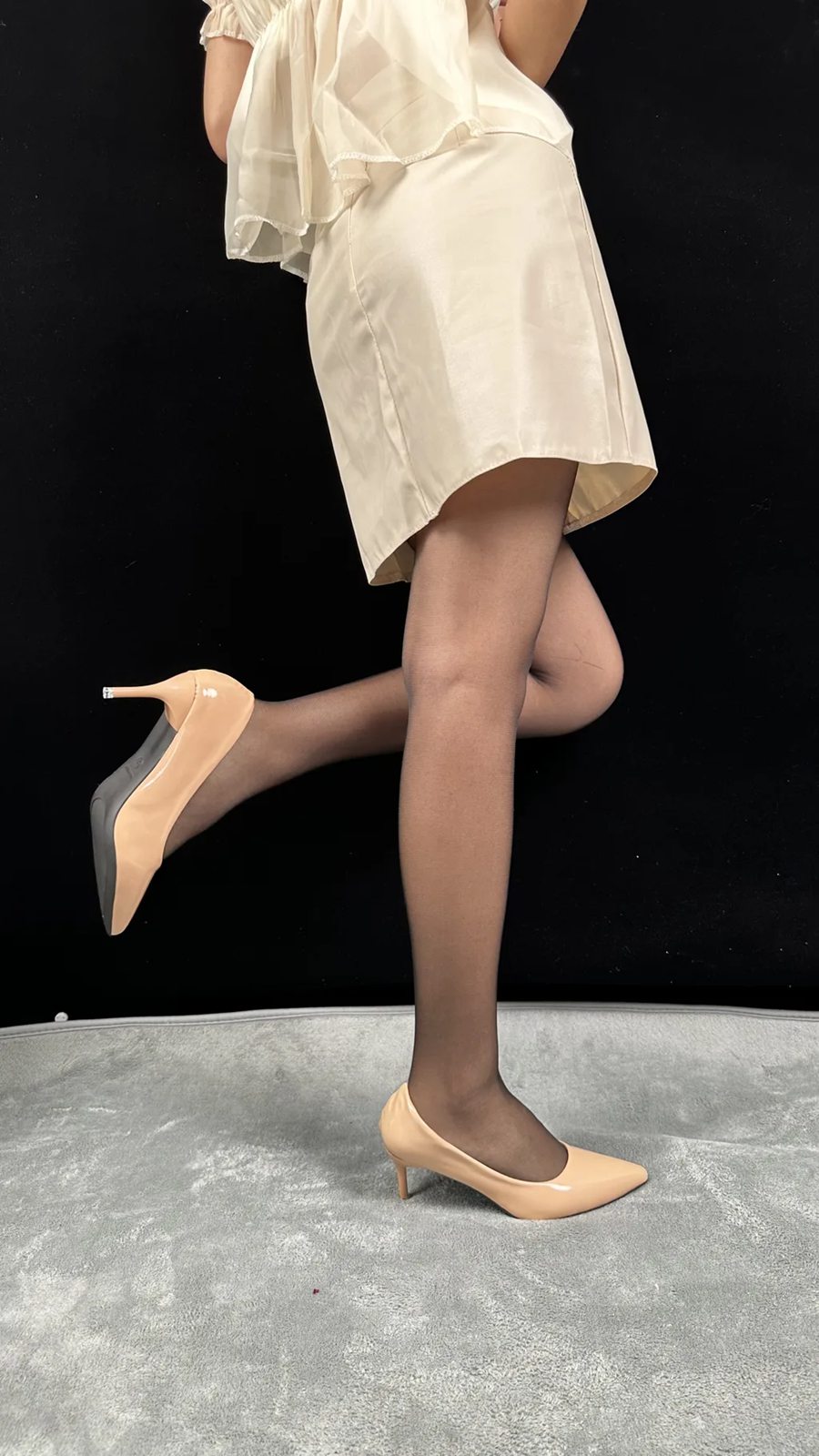 图片[2]-精选三禾摄影 NO.031 皮裙 黑丝 高跟[159P]-草丛看图