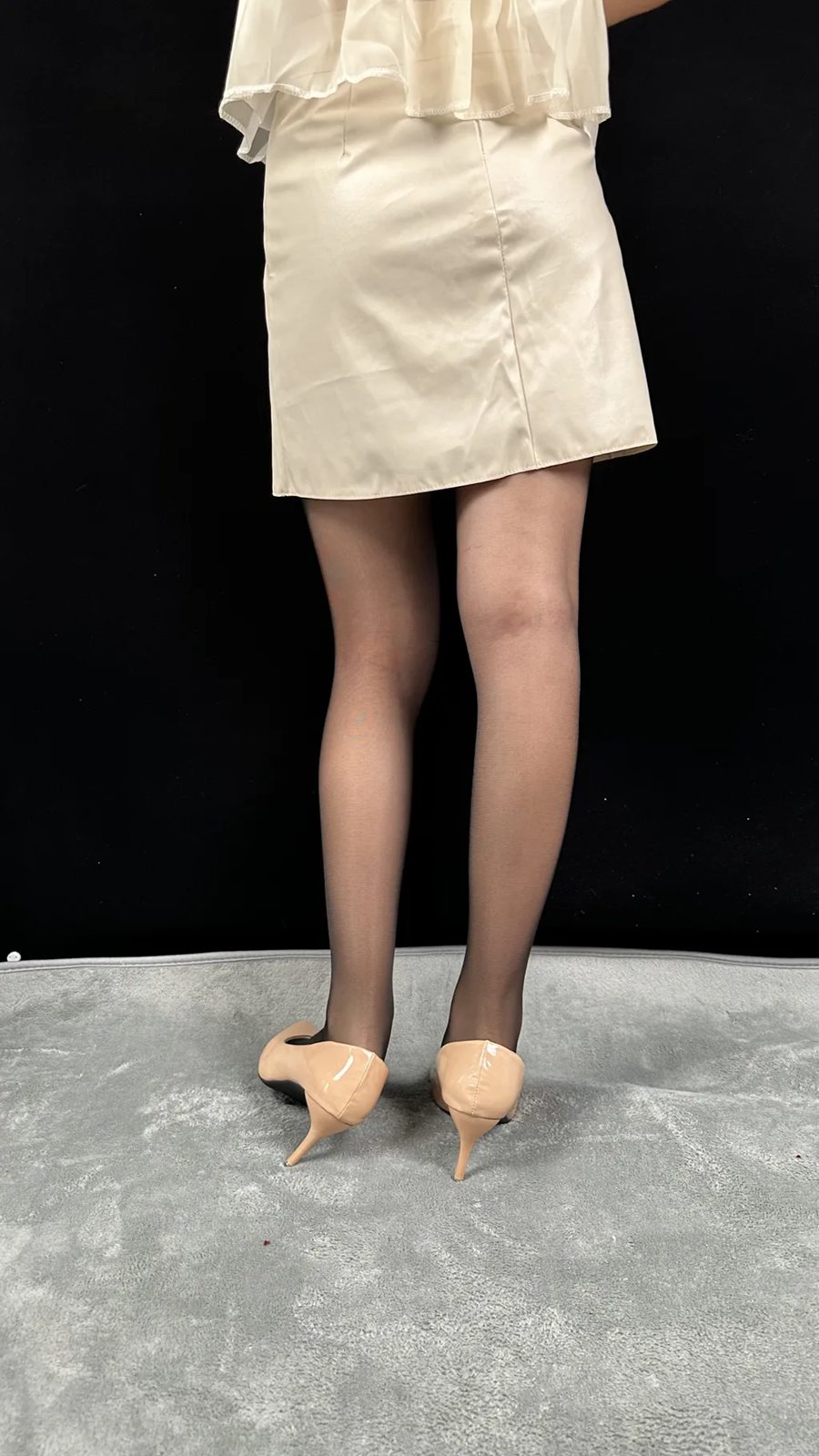 图片[3]-精选三禾摄影 NO.031 皮裙 黑丝 高跟[159P]-草丛看图