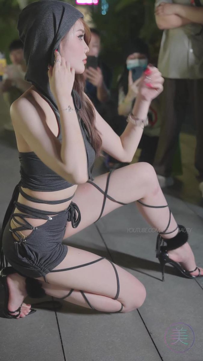 图片[1]-精选NO.1228 2024 深圳粤港澳大湾区车展 Model 车模随拍 79[20P]-草丛看图