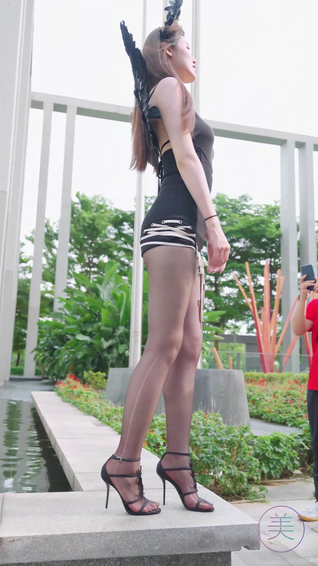 图片[1]-精选NO.1478 2024 华南电动车展 车模随拍 #小乌苏 黑丝情趣 02[30P]-草丛看图