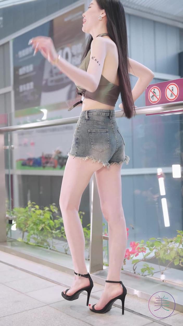 图片[6]-精选NO.1127 2024 深圳改装车展 Auto Salon 车模抖音网荭随拍 93[20P]-草丛看图