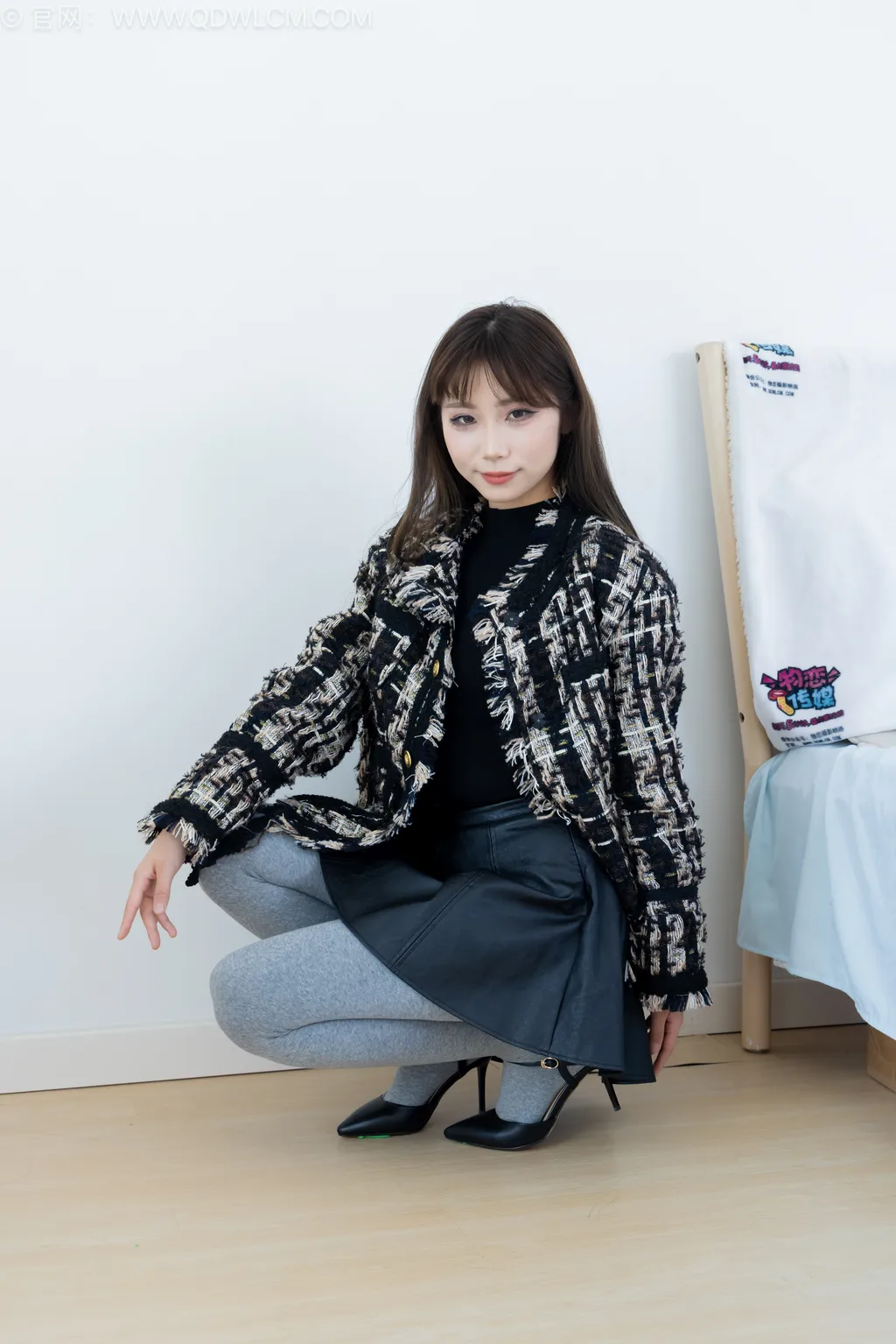 图片[8]-精选勿恋传媒 NO.2531 泡泡-高跟鞋、厚灰丝[165P]-草丛看图