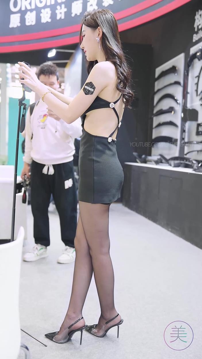 图片[6]-精选NO.1066 2024 深圳改装车展 Auto Salon 车模抖音网荭随拍 67[20P]-草丛看图