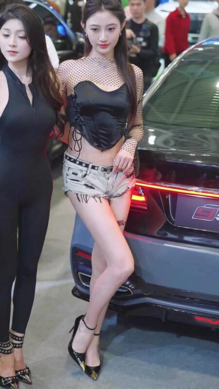 精选NO.1125 2024 深圳改装车展 Auto Salon 车模抖音网荭随拍 91[20P]-草丛看图