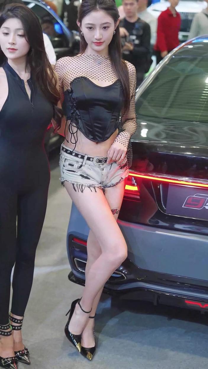 图片[1]-精选NO.1125 2024 深圳改装车展 Auto Salon 车模抖音网荭随拍 91[20P]-草丛看图