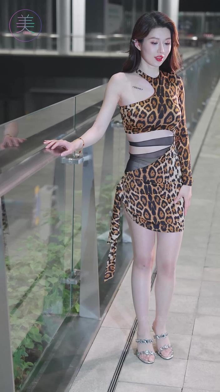 图片[8]-精选NO.1049 2024 深圳改装车展 Auto Salon 车模抖音网荭随拍 61[20P]-草丛看图