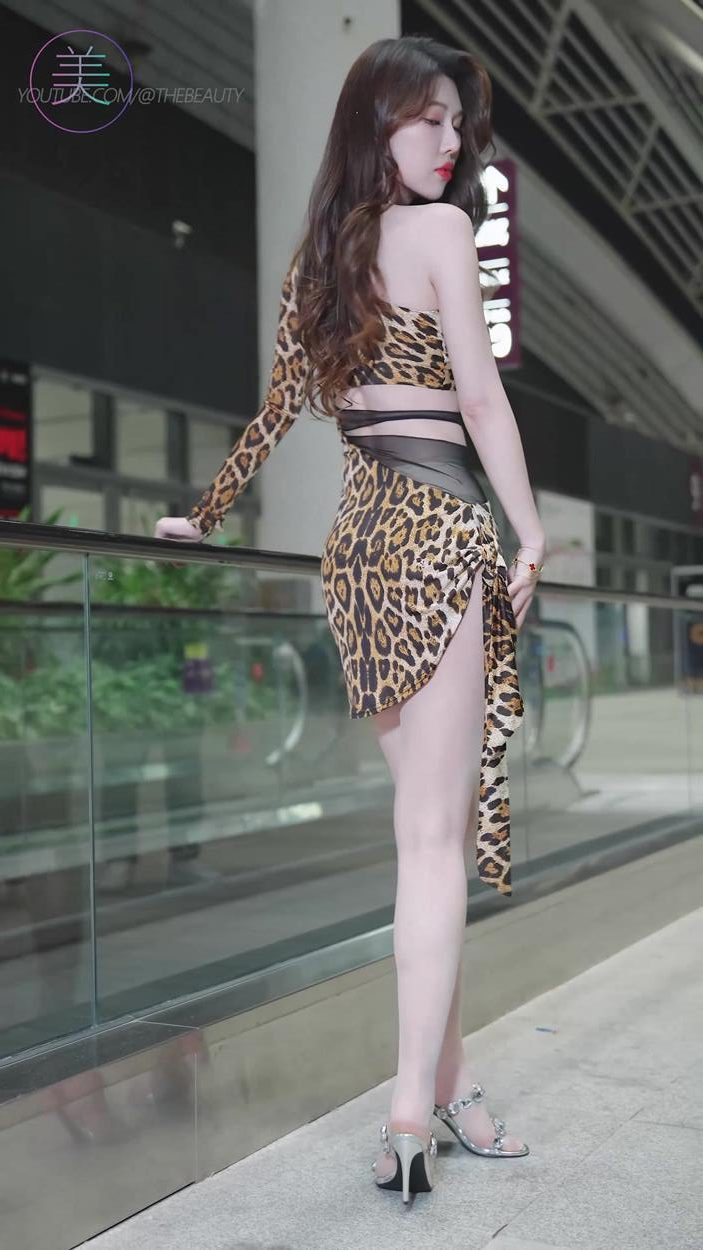 图片[1]-精选NO.1049 2024 深圳改装车展 Auto Salon 车模抖音网荭随拍 61[20P]-草丛看图