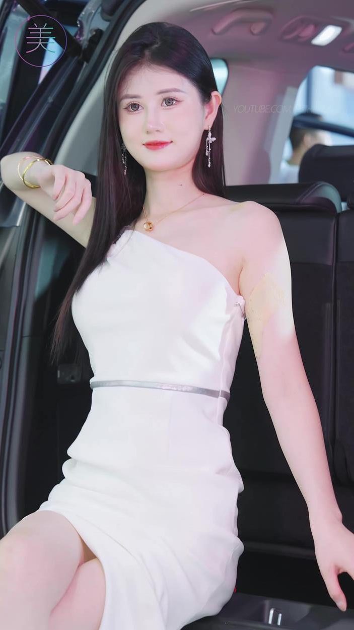 图片[8]-精选NO.1060 2024 广州华南车展 Racing Model 车模01[20P]-草丛看图