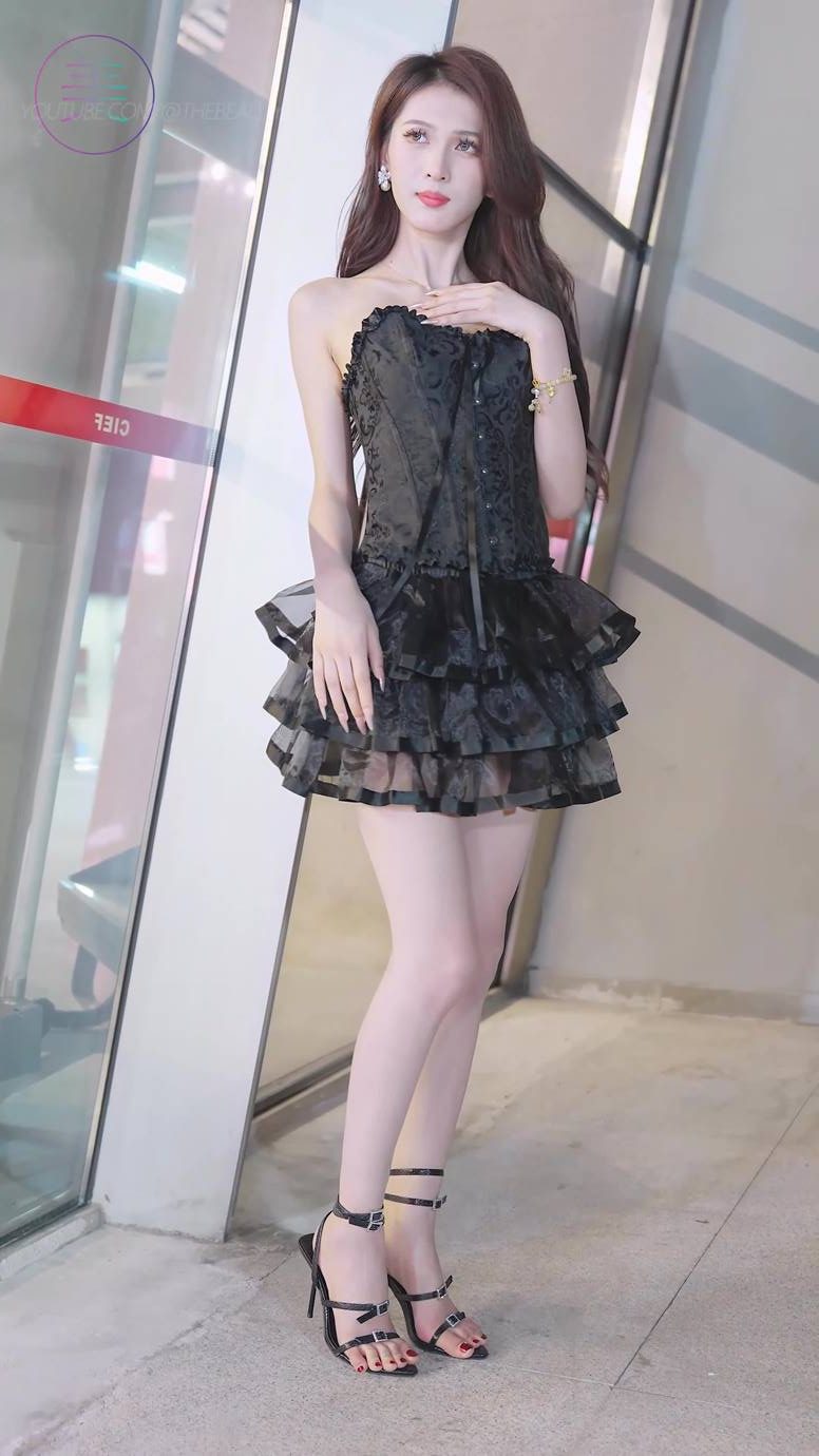 图片[2]-精选NO.0922 2023 广州车展 Racing Model 车模抖音网荭随拍122[20P]-草丛看图