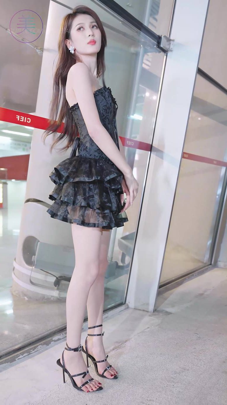 图片[8]-精选NO.0922 2023 广州车展 Racing Model 车模抖音网荭随拍122[20P]-草丛看图