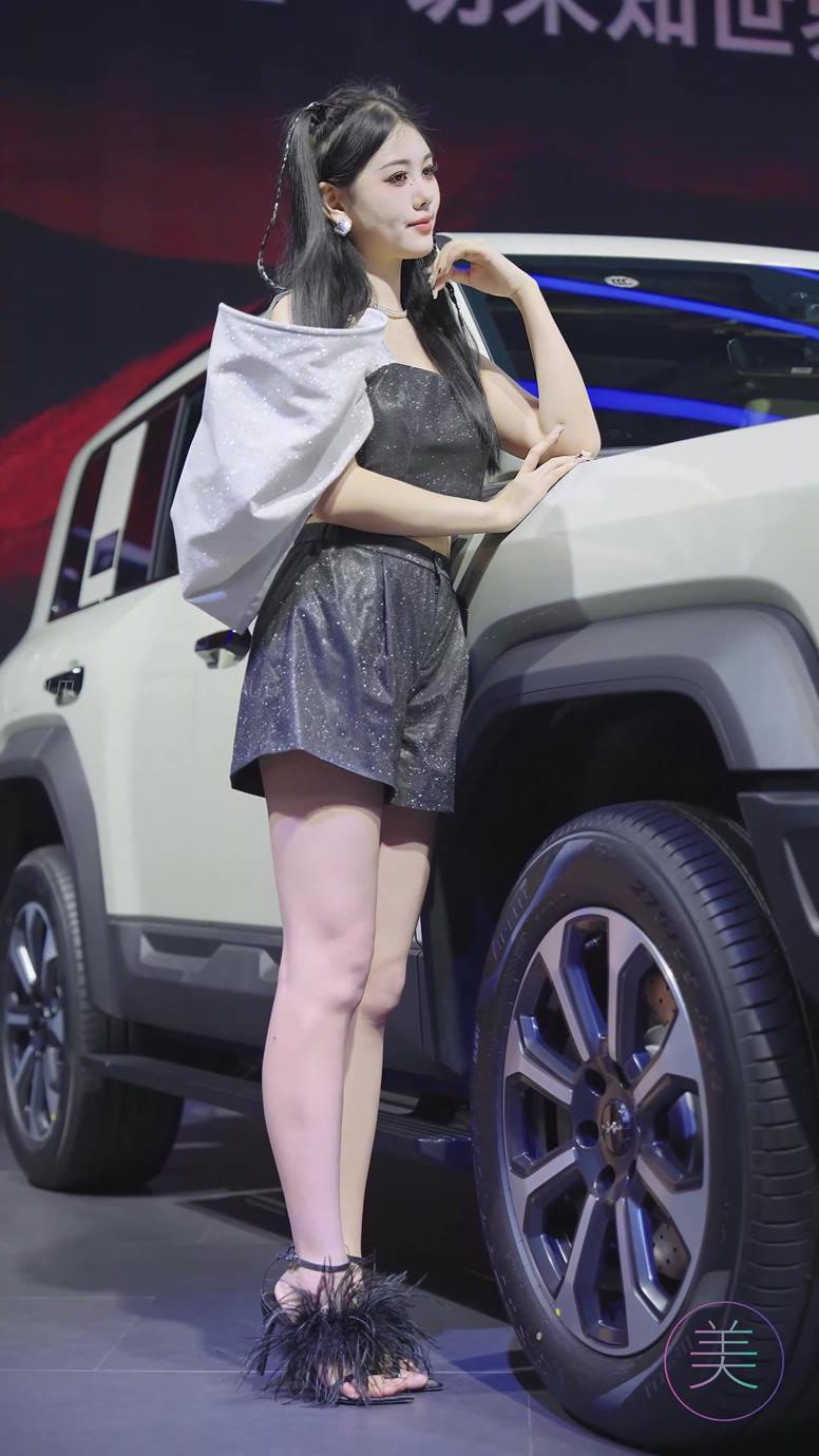 图片[7]-精选NO.0997 2024 东莞春季车展 Racing Model 车模随拍 Fancam LOOKBOOK 19[20P]-草丛看图