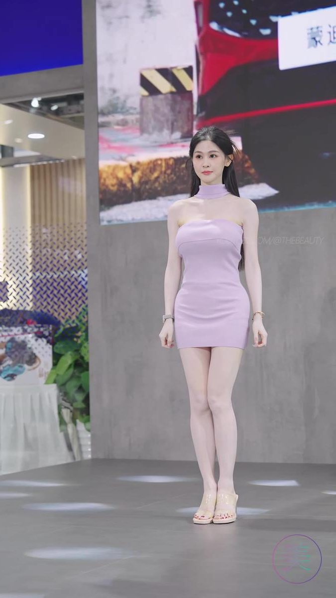 图片[2]-精选NO.1154 2024 深圳粤港澳大湾区车展 Model 车模随拍 20[20P]-草丛看图