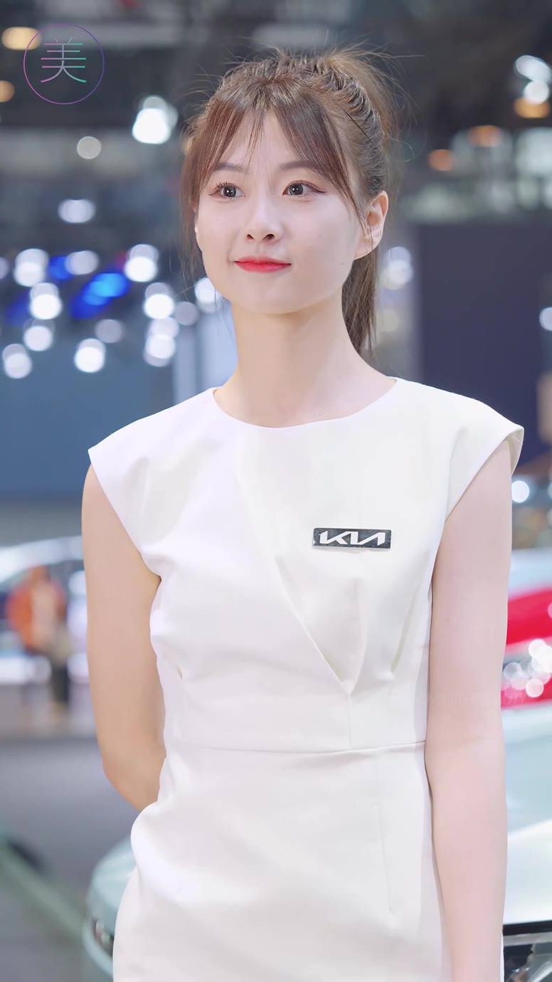 图片[2]-精选NO.0859 2023 广州车展 Racing Model 车模抖音网荭随拍81[20P]-草丛看图