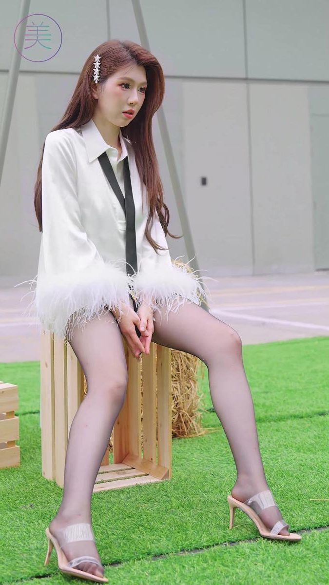 图片[2]-精选NO.1161 2024 深圳粤港澳大湾区车展 Model 车模随拍 27[20P]-草丛看图