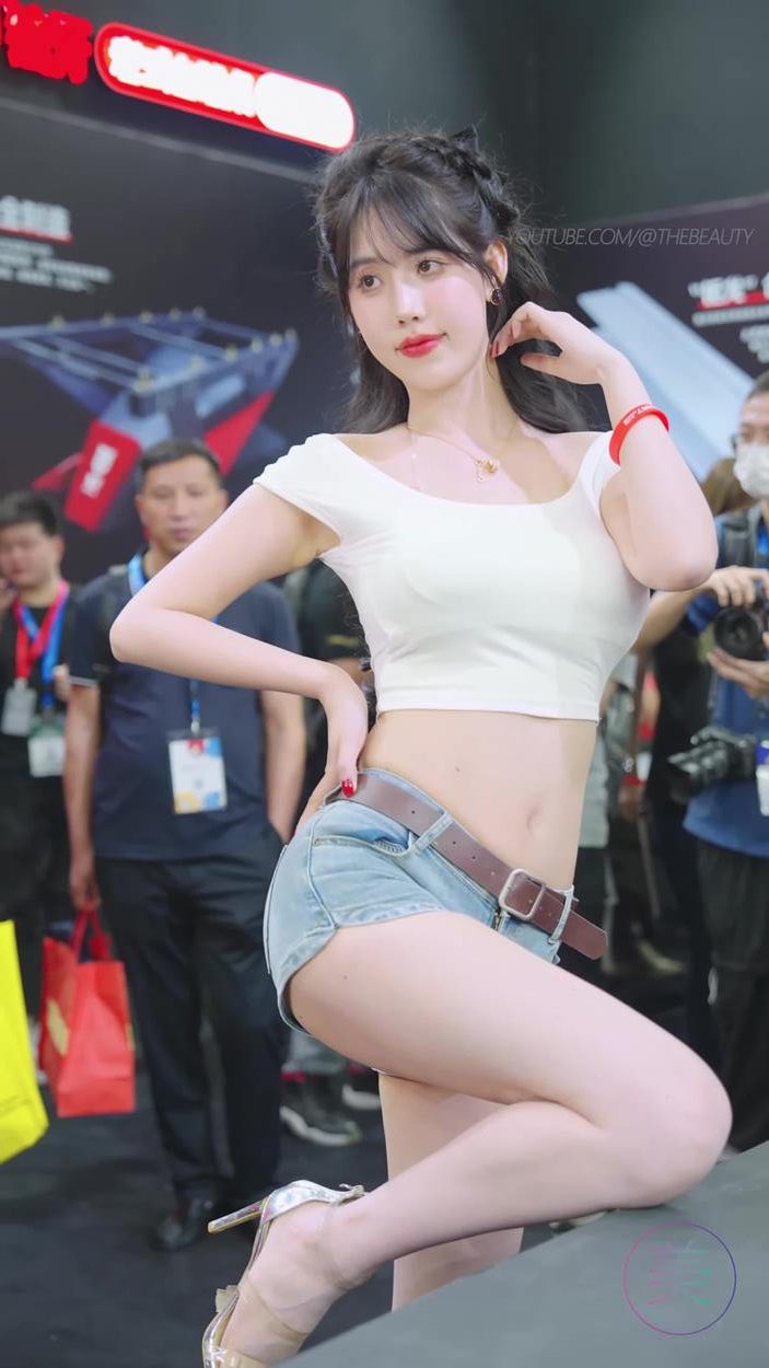 图片[1]-精选NO.1073 2024 广州国际台球展车模网荭随拍 04[20P]-草丛看图