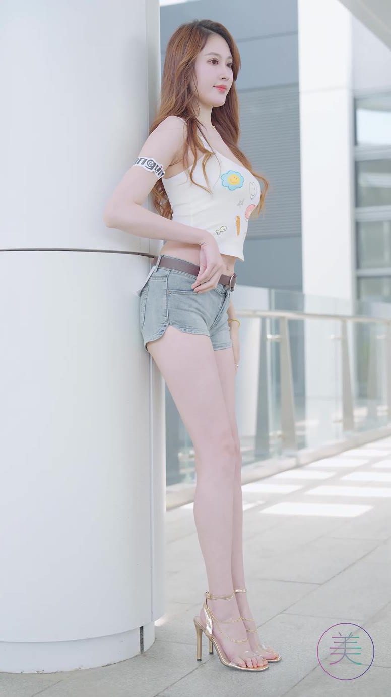 图片[2]-精选NO.1006 2024 深圳改装车展 Auto Salon 车模抖音网荭随拍 48[20P]-草丛看图