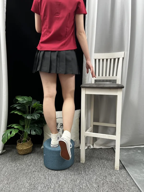 精选三禾摄影 NO.021 短裙 凉拖 帆布鞋 高跟[169P]-草丛看图