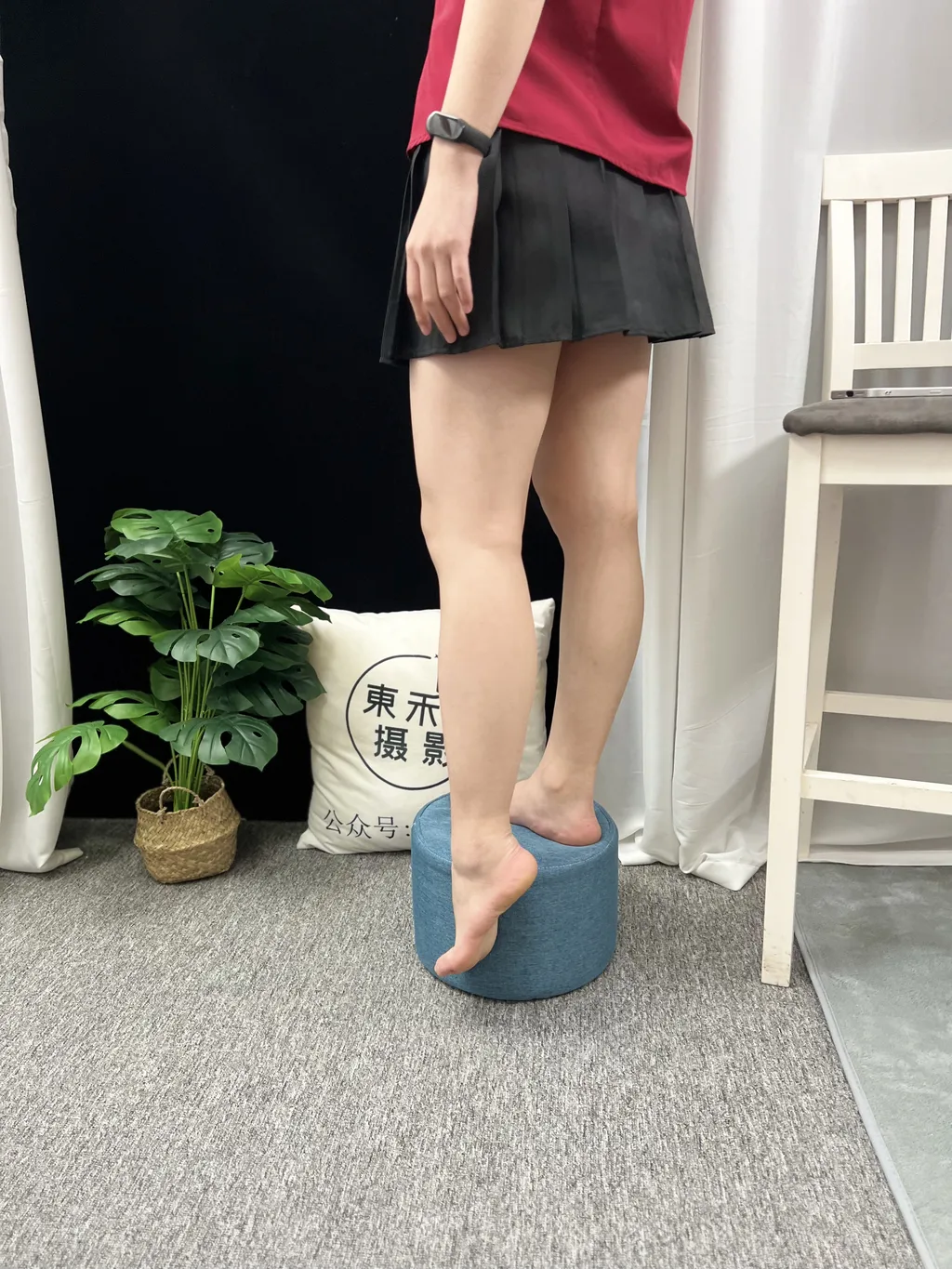 图片[8]-精选三禾摄影 NO.021 短裙 凉拖 帆布鞋 高跟[169P]-草丛看图