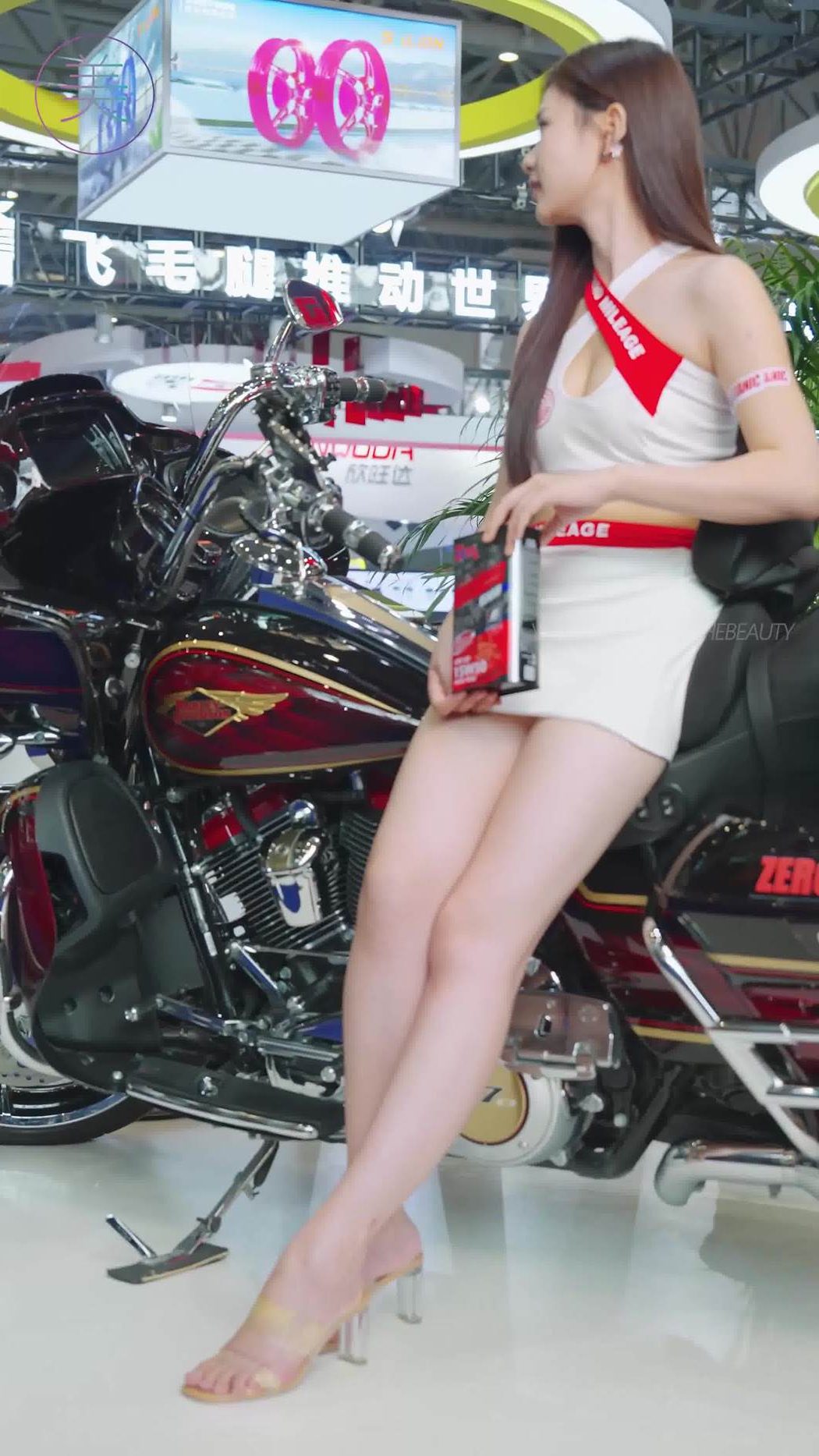 图片[2]-精选NO.1401 2024 重庆摩博会机车展 Racing Model LOOKBOOK 02[30P]-草丛看图