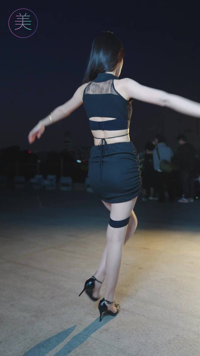 图片[3]-精选NO.0918 2023 广州车展 Racing Model 车模抖音网荭随拍118[20P]-草丛看图