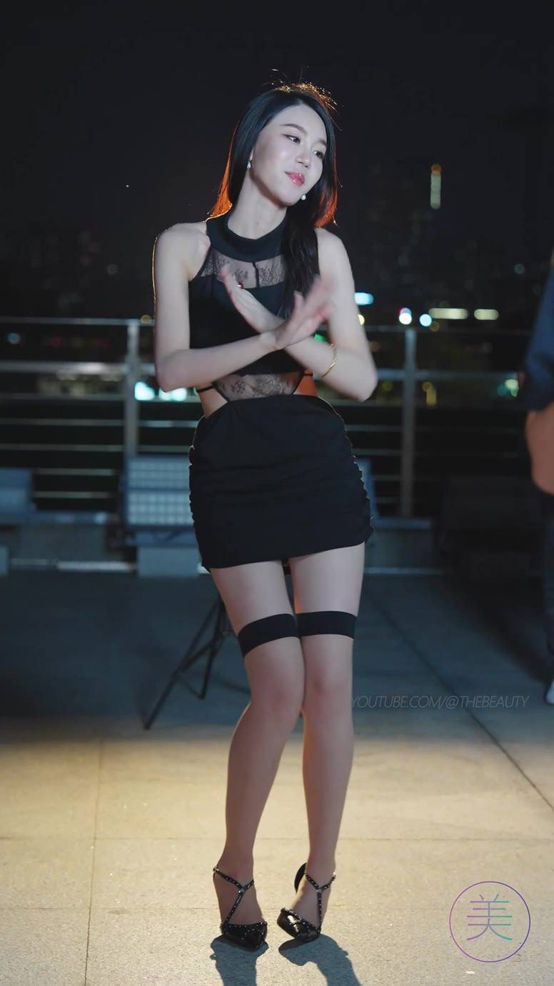 图片[6]-精选NO.0918 2023 广州车展 Racing Model 车模抖音网荭随拍118[20P]-草丛看图