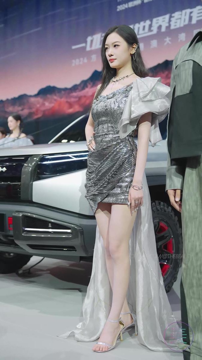 图片[4]-精选NO.1213 2024 深圳粤港澳大湾区车展 Model 车模随拍 64[20P]-草丛看图