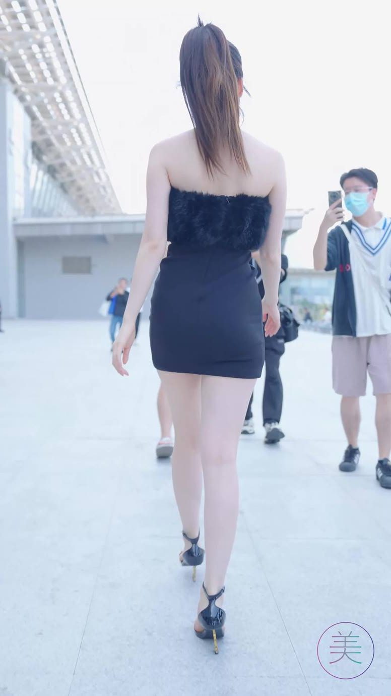 图片[6]-精选NO.0906 2023 广州车展 Racing Model 车模抖音网荭随拍106[20P]-草丛看图