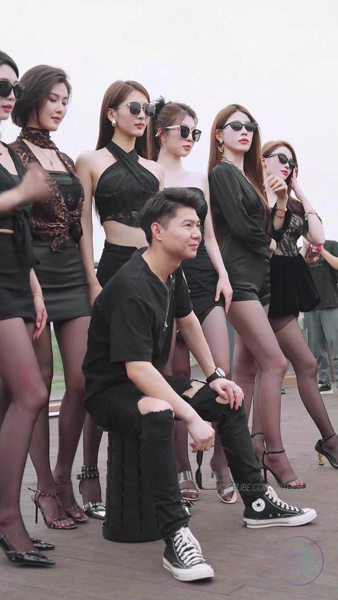 图片[2]-精选NO.1289 2024 深圳粤港澳大湾区车展 Model 车模随拍 95[20P]-草丛看图