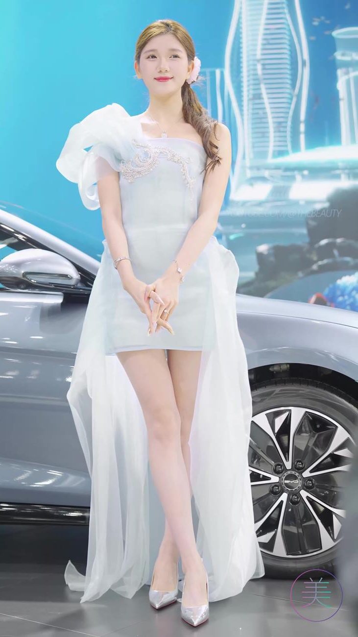 图片[7]-精选NO.1030 2024 东莞春季车展 Racing Model 车模随拍 Fancam LOOKBOOK 12[20P]-草丛看图