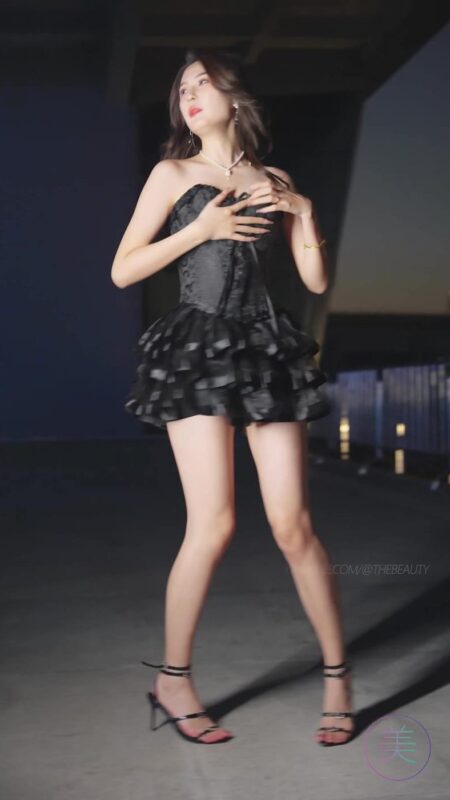 精选NO.0739 2023 广州车展 Racing Model 车模抖音网荭随拍55[20P]-草丛看图