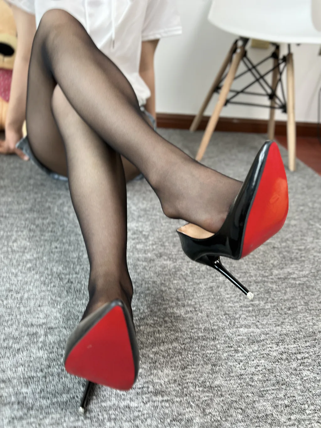 图片[6]-精选三禾摄影 NO.074 卫衣 短裤 黑丝 高跟[188P]-草丛看图