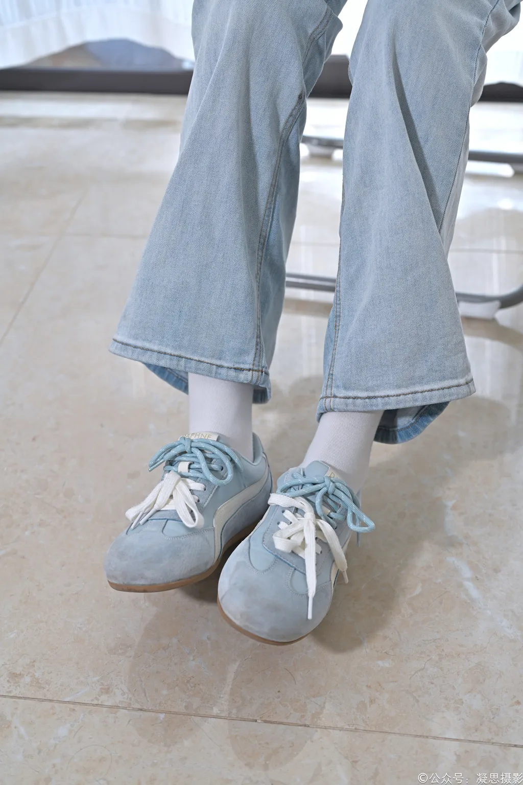 图片[8]-精选凝思摄影 NO.019 德美-T恤、短白袜、平底鞋1[100P]-草丛看图