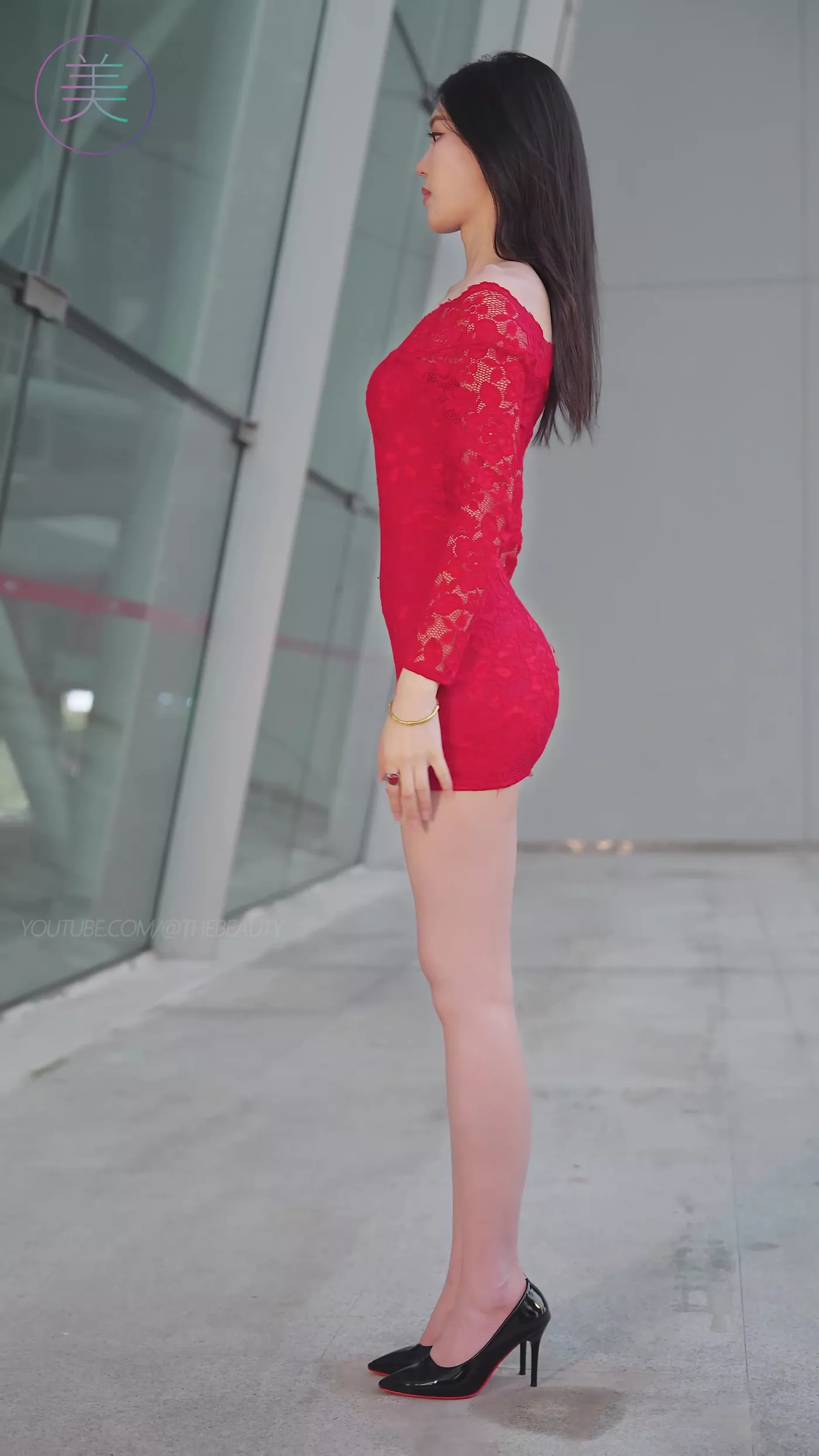 图片[3]-精选NO.0469 2023 广州车展 Racing Model 车模抖音网荭随拍17[20P]-草丛看图