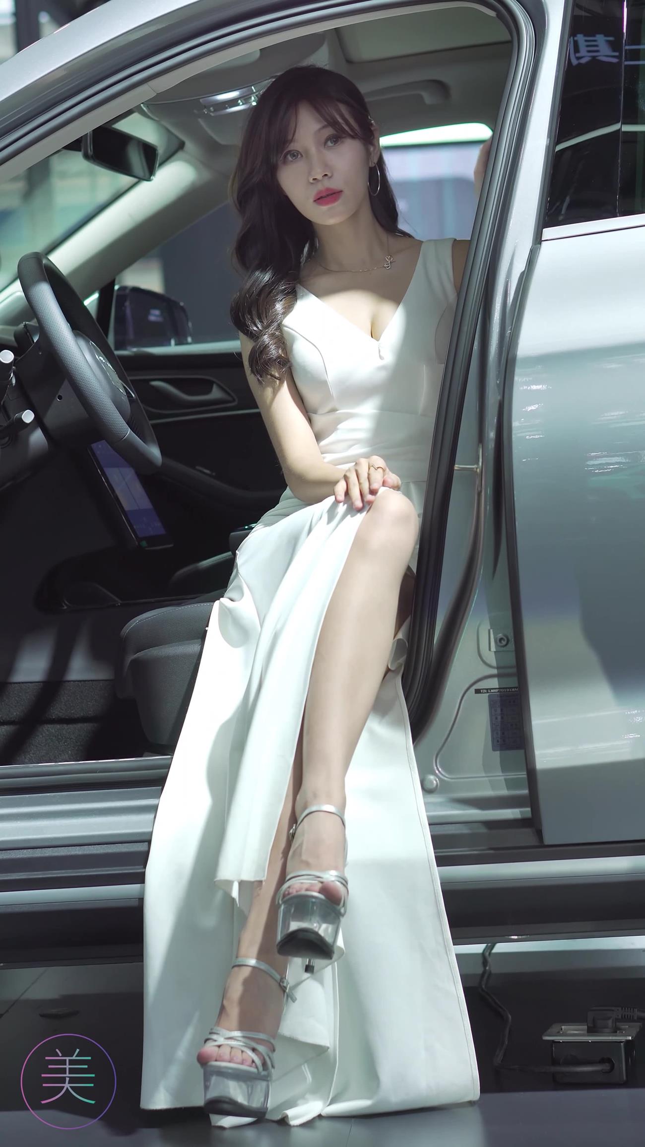 图片[3]-精选NO.0313 2021 深圳大湾区车展 Racing Model SERES车模02[20P]-草丛看图