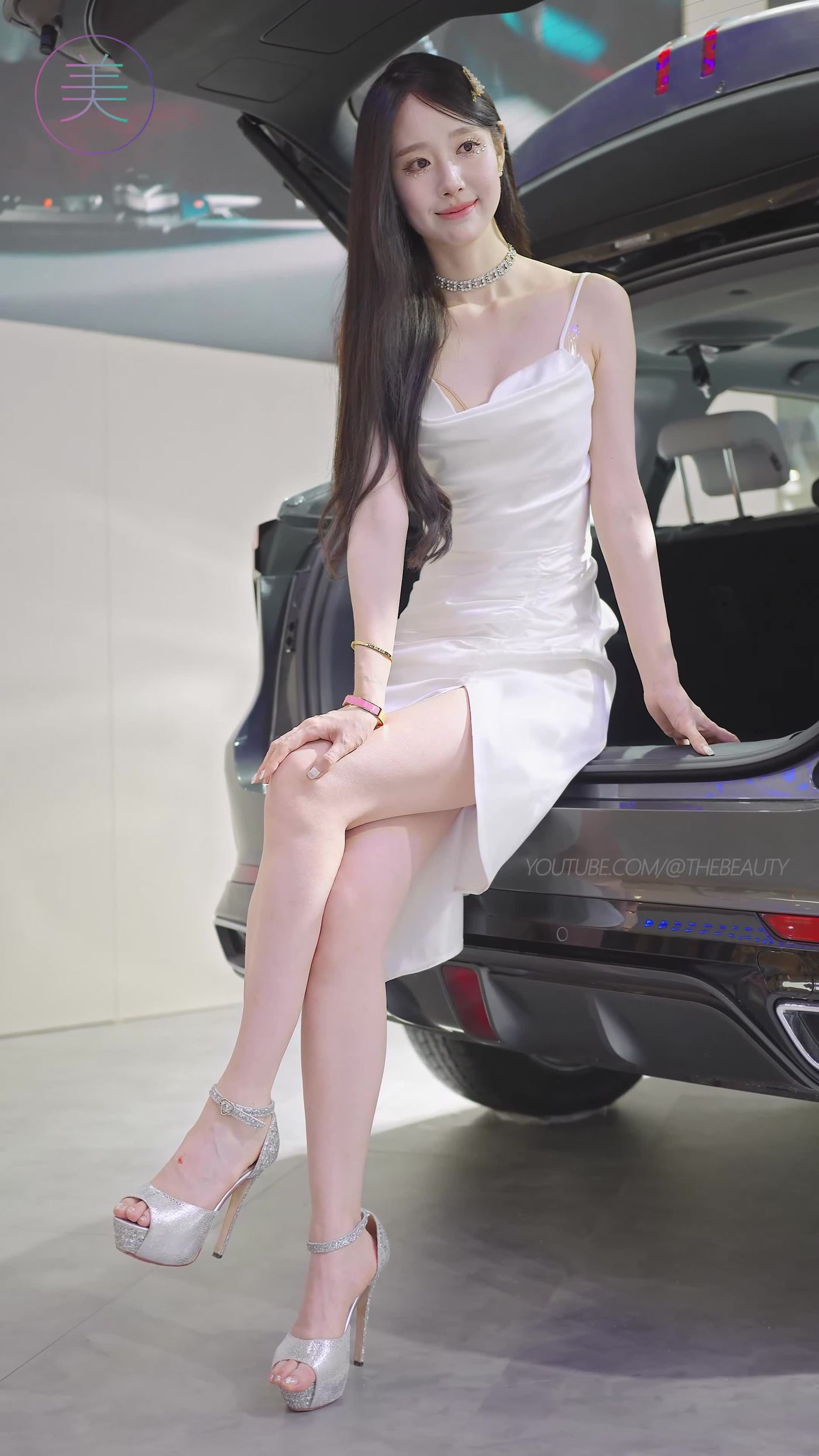图片[2]-精选NO.0589 2023 深圳车展 Racing Model 长安汽车车模01[20P]-草丛看图