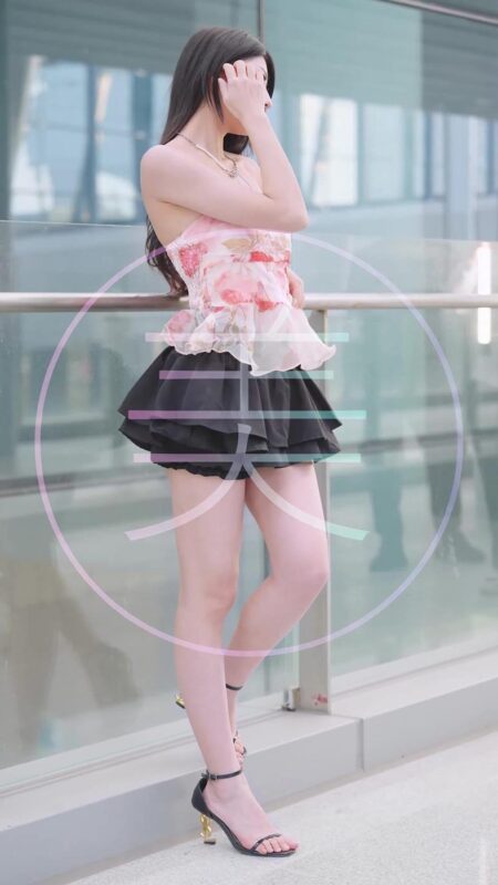 精选NO.0808 2023 广州车展 Racing Model 车模抖音网荭随拍60[20P]-草丛看图