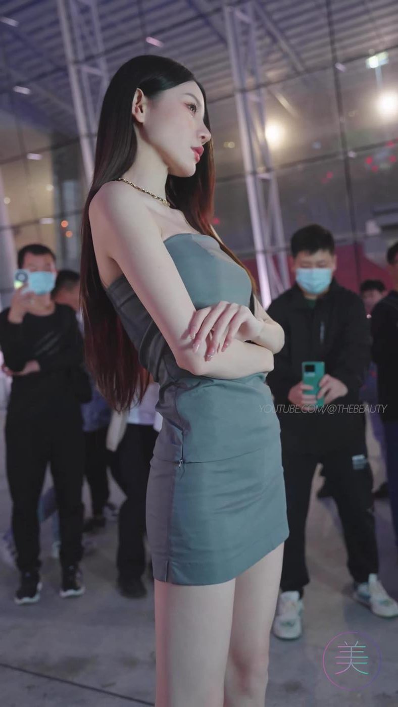 图片[3]-精选NO.0820 2023 广州车展 Racing Model 车模抖音网荭随拍72[20P]-草丛看图