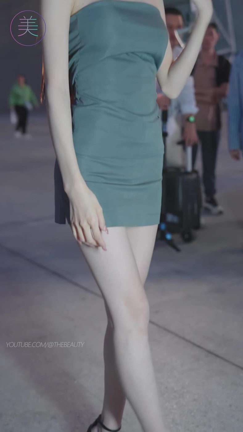 图片[8]-精选NO.0820 2023 广州车展 Racing Model 车模抖音网荭随拍72[20P]-草丛看图