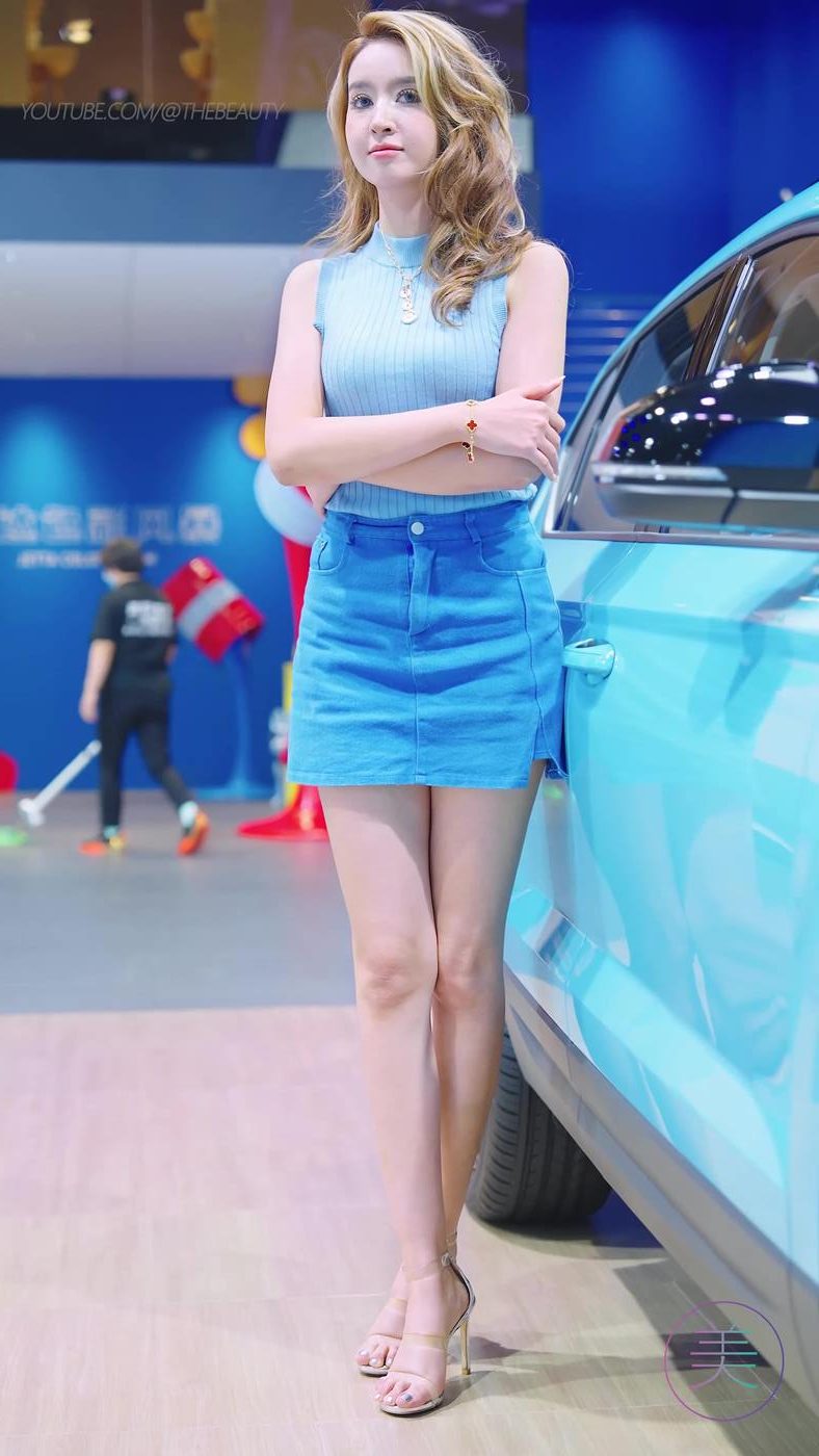 图片[6]-精选NO.0718 2023 广州车展 Racing Model 车模抖音网荭随拍40[20P]-草丛看图