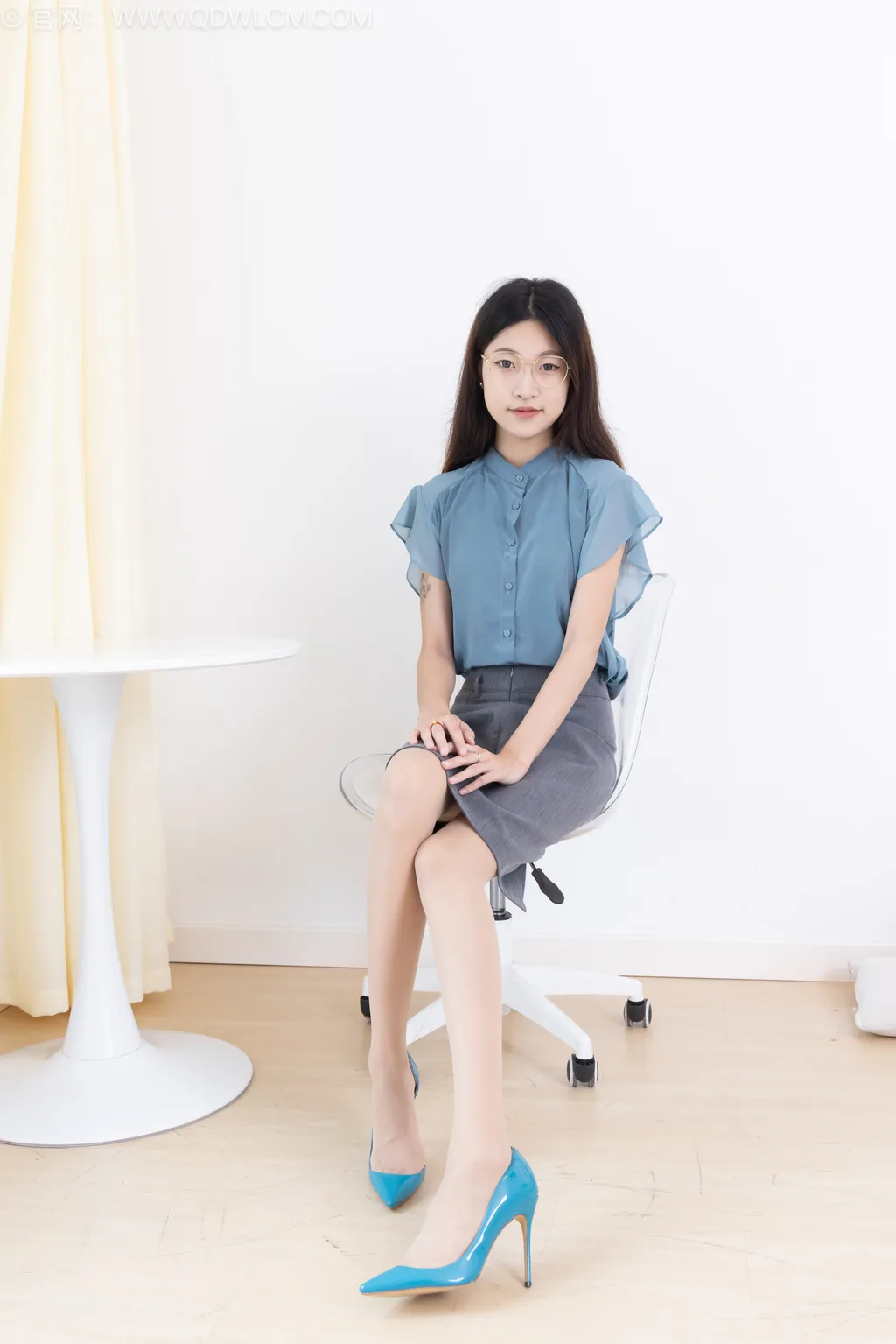 图片[6]-精选勿恋传媒 NO.2508 小夏-高跟鞋、薄肉丝、裸足[150P]-草丛看图