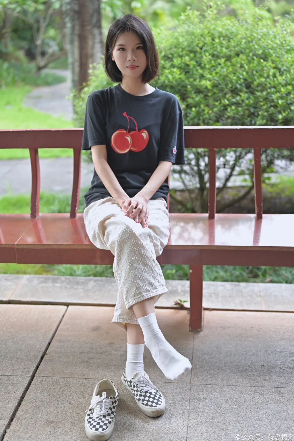 图片[5]-精选凝思摄影 NO.031 小睿-T恤、短白袜、平底鞋[129P]-草丛看图