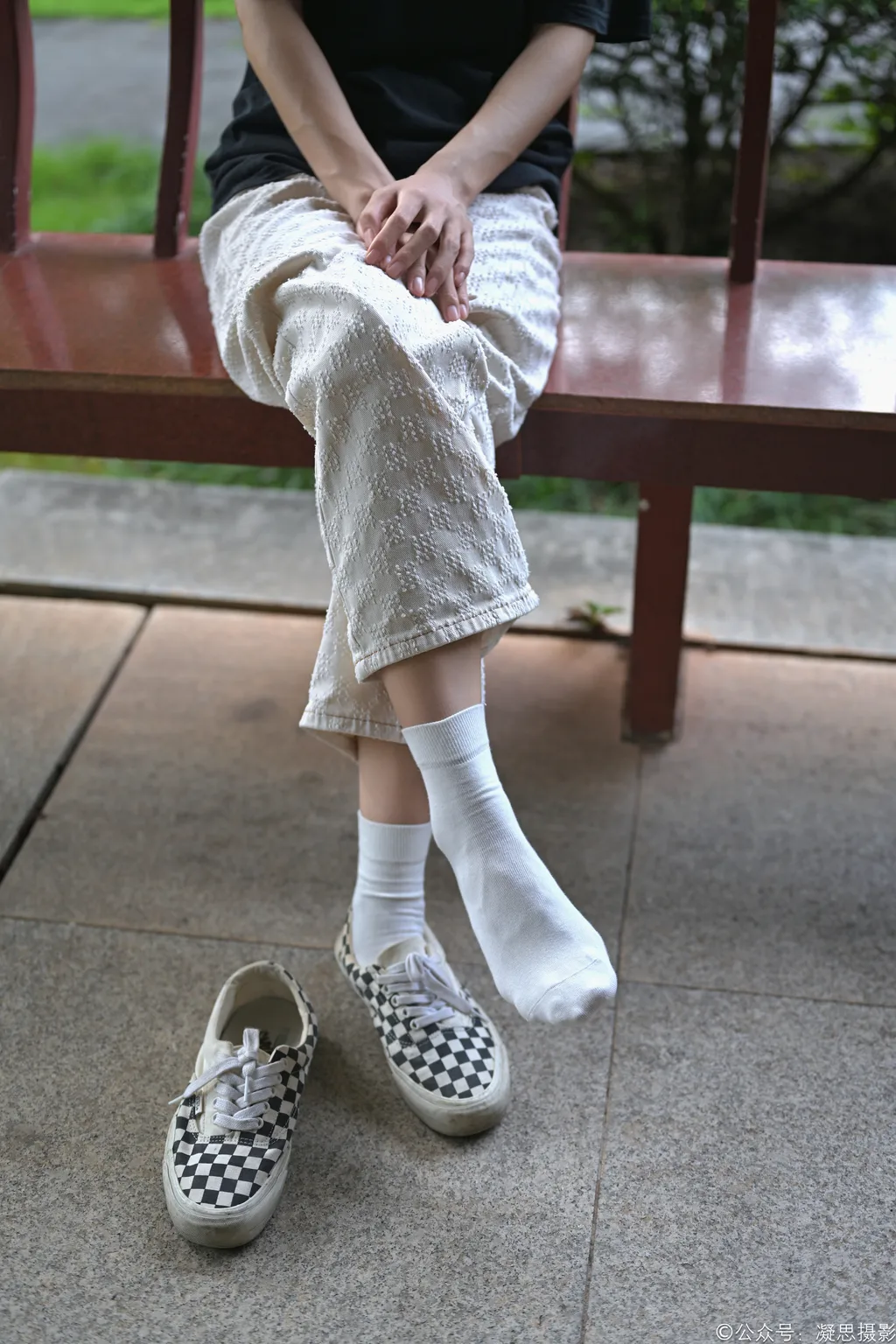 图片[6]-精选凝思摄影 NO.031 小睿-T恤、短白袜、平底鞋[129P]-草丛看图