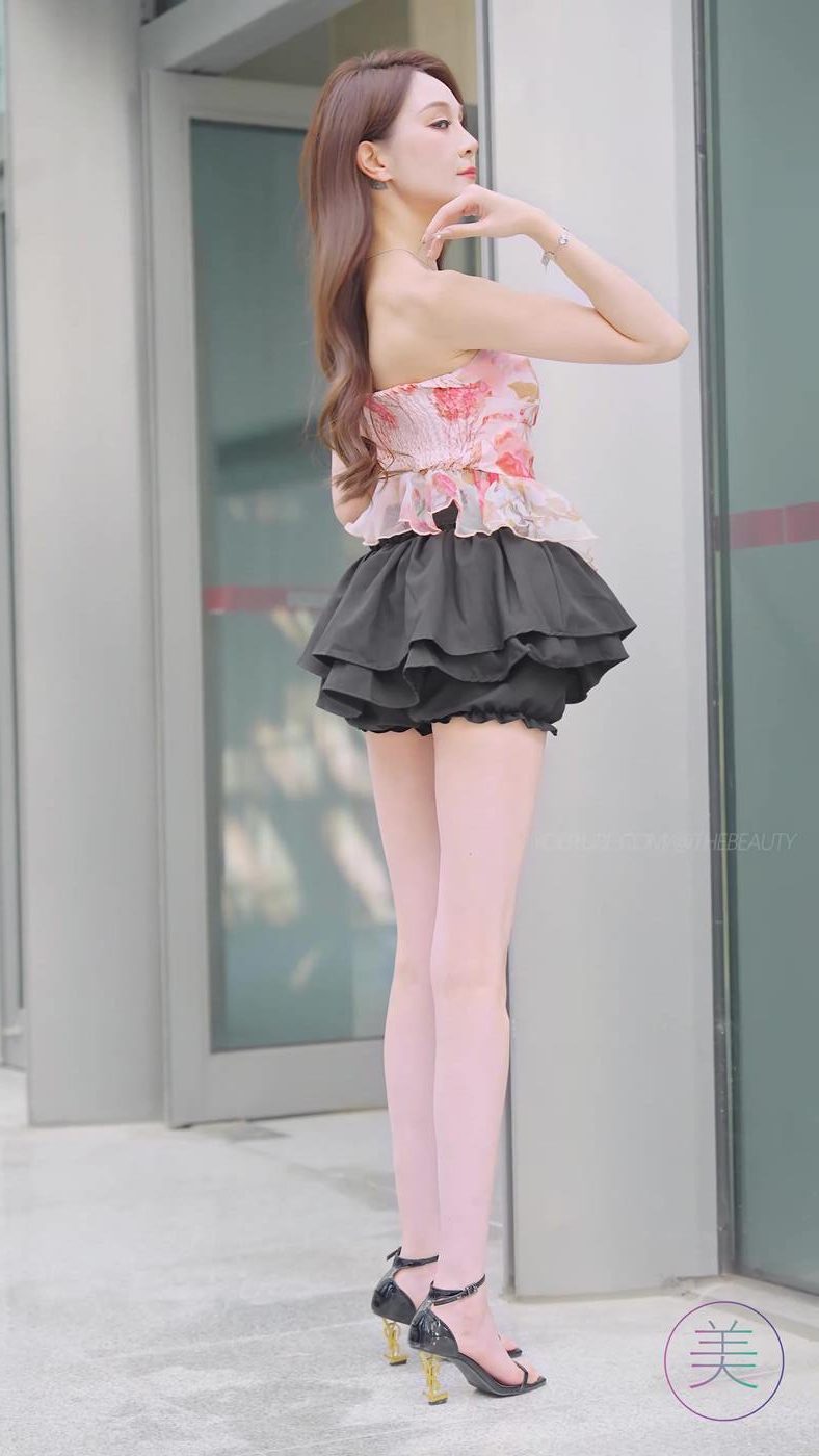 图片[5]-精选NO.0804 2023 广州车展 Racing Model 车模抖音网荭随拍56[20P]-草丛看图