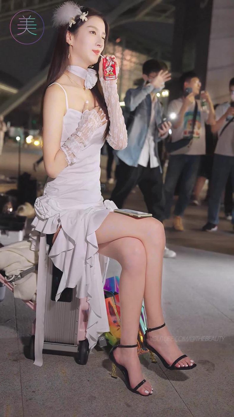 图片[4]-精选NO.0821 2023 广州车展 Racing Model 车模抖音网荭随拍73[20P]-草丛看图