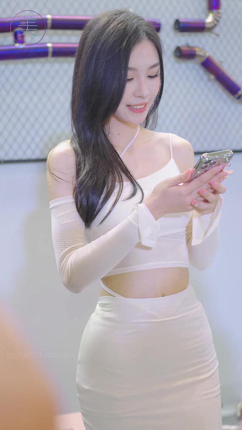 图片[4]-精选NO.0606 2023 深圳改装车展 Auto Salon Racing Model 35[20P]-草丛看图