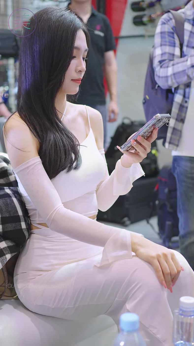 图片[8]-精选NO.0606 2023 深圳改装车展 Auto Salon Racing Model 35[20P]-草丛看图