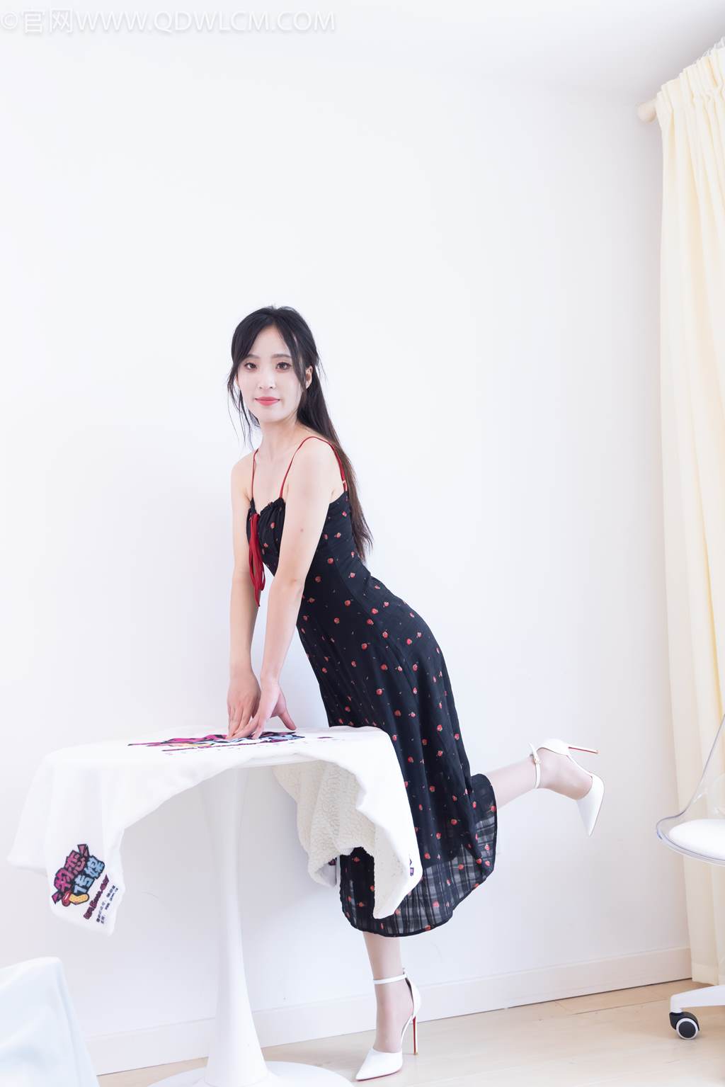 图片[7]-精选勿恋传媒 NO.2481 辣辣-高跟鞋、薄肉丝[150P]-草丛看图