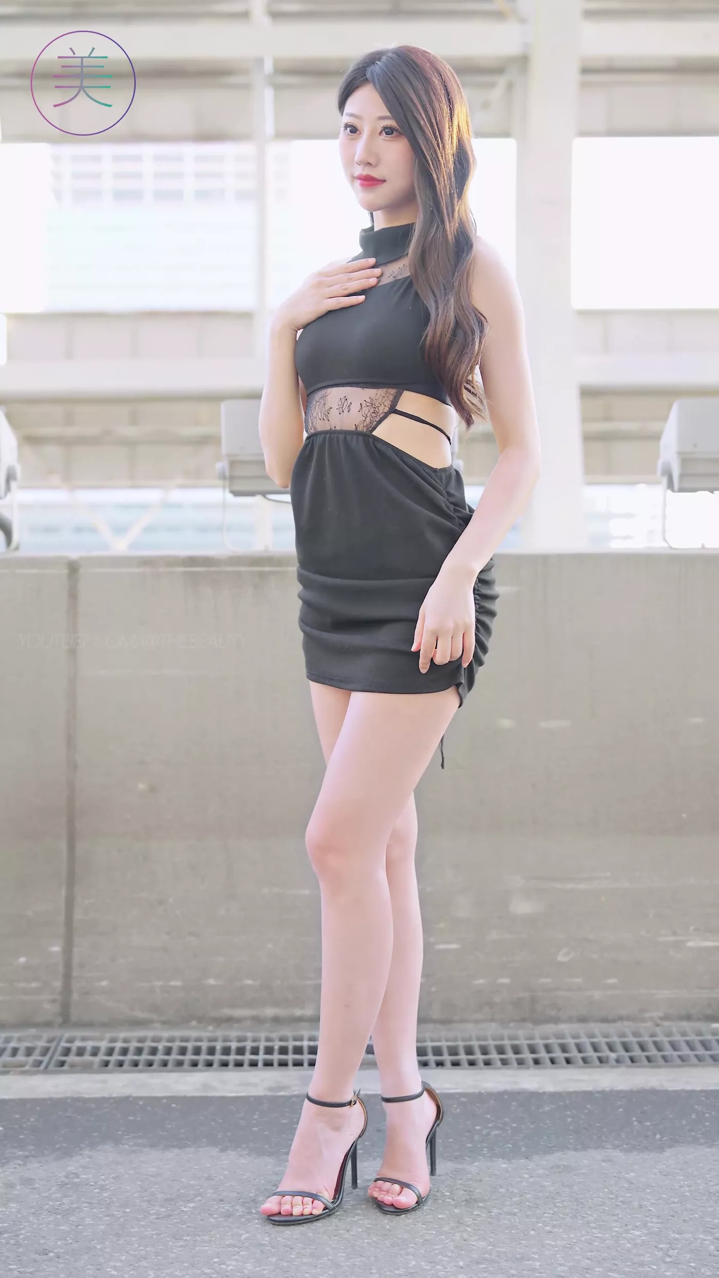 图片[3]-精选NO.0484 2023 广州车展 Racing Model 车模抖音网荭随拍32[20P]-草丛看图